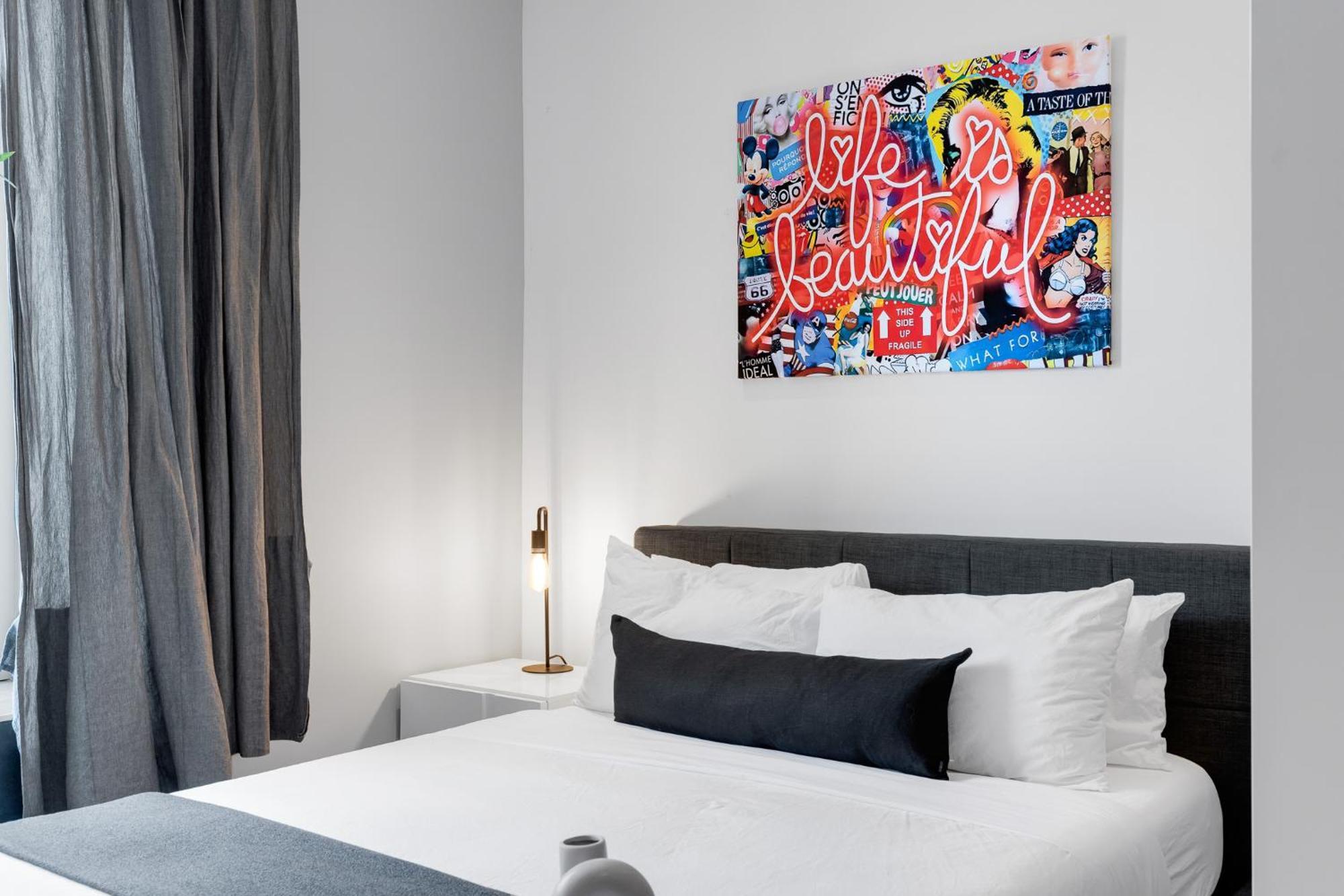 Liv Mtl Soho Aparthotel Montréal Kültér fotó