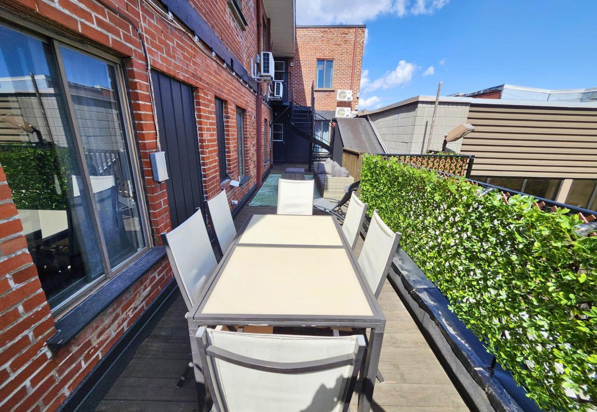 Liv Mtl Soho Aparthotel Montréal Kültér fotó