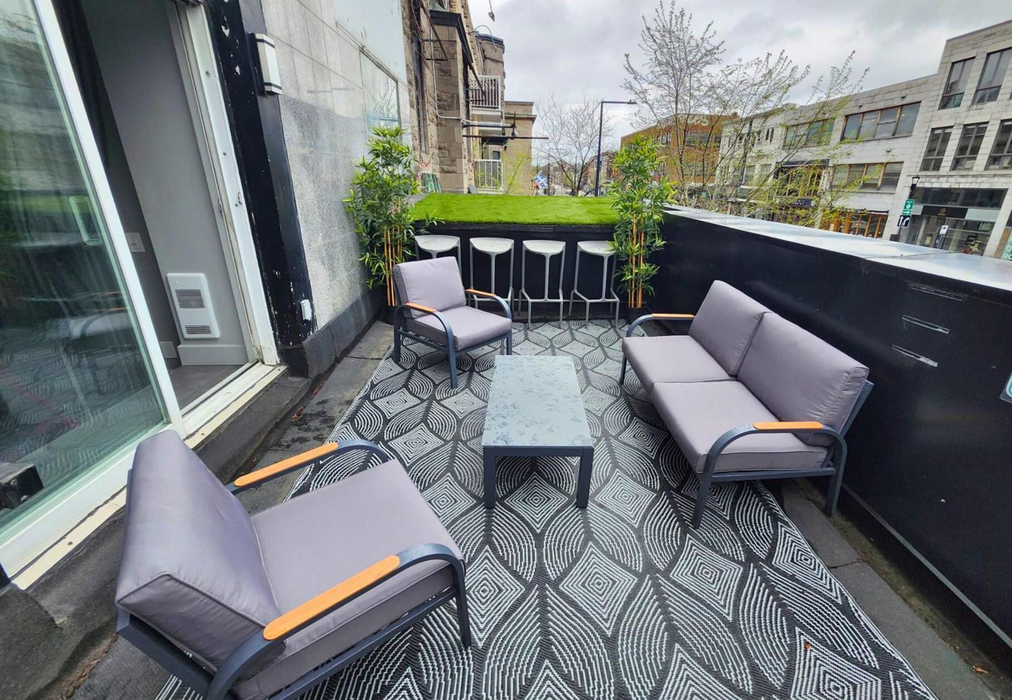 Liv Mtl Soho Aparthotel Montréal Kültér fotó